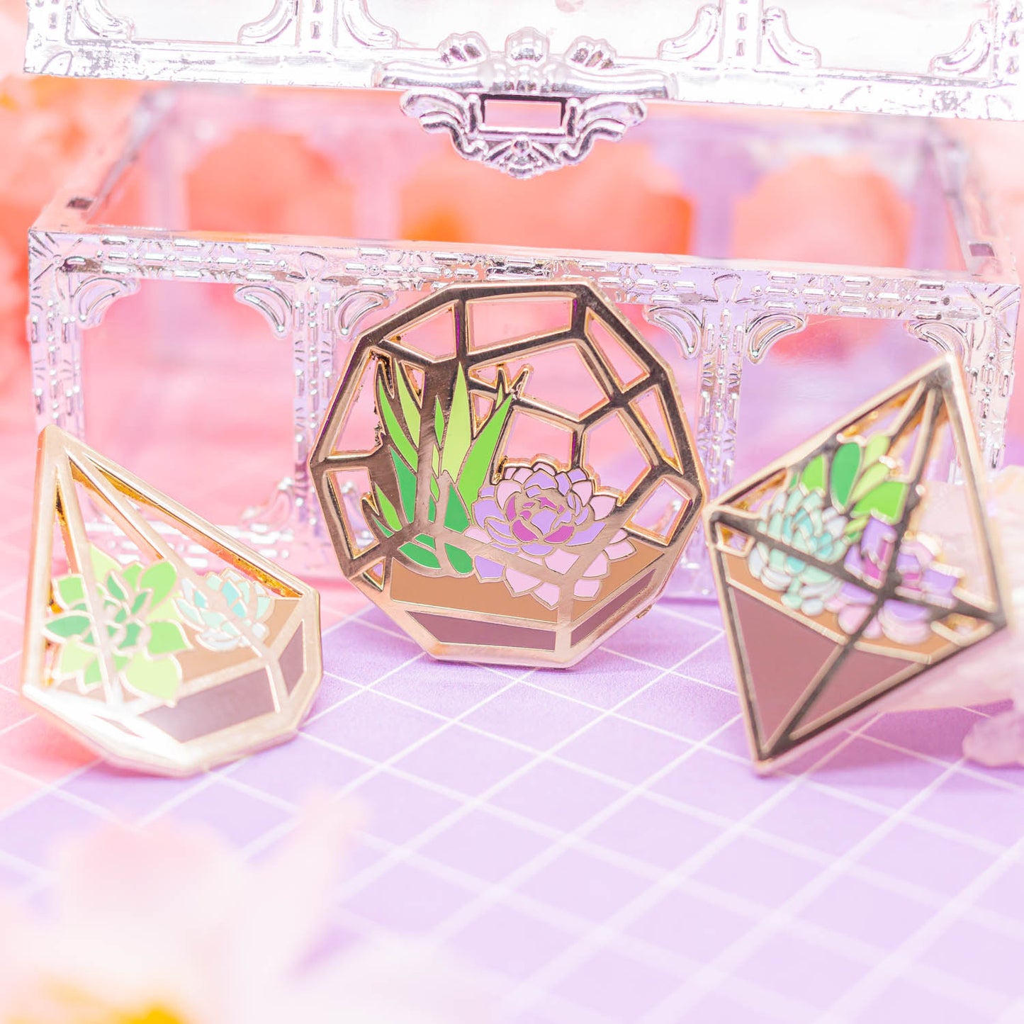 TERRA - Succulent terrarium enamel pin - triangle