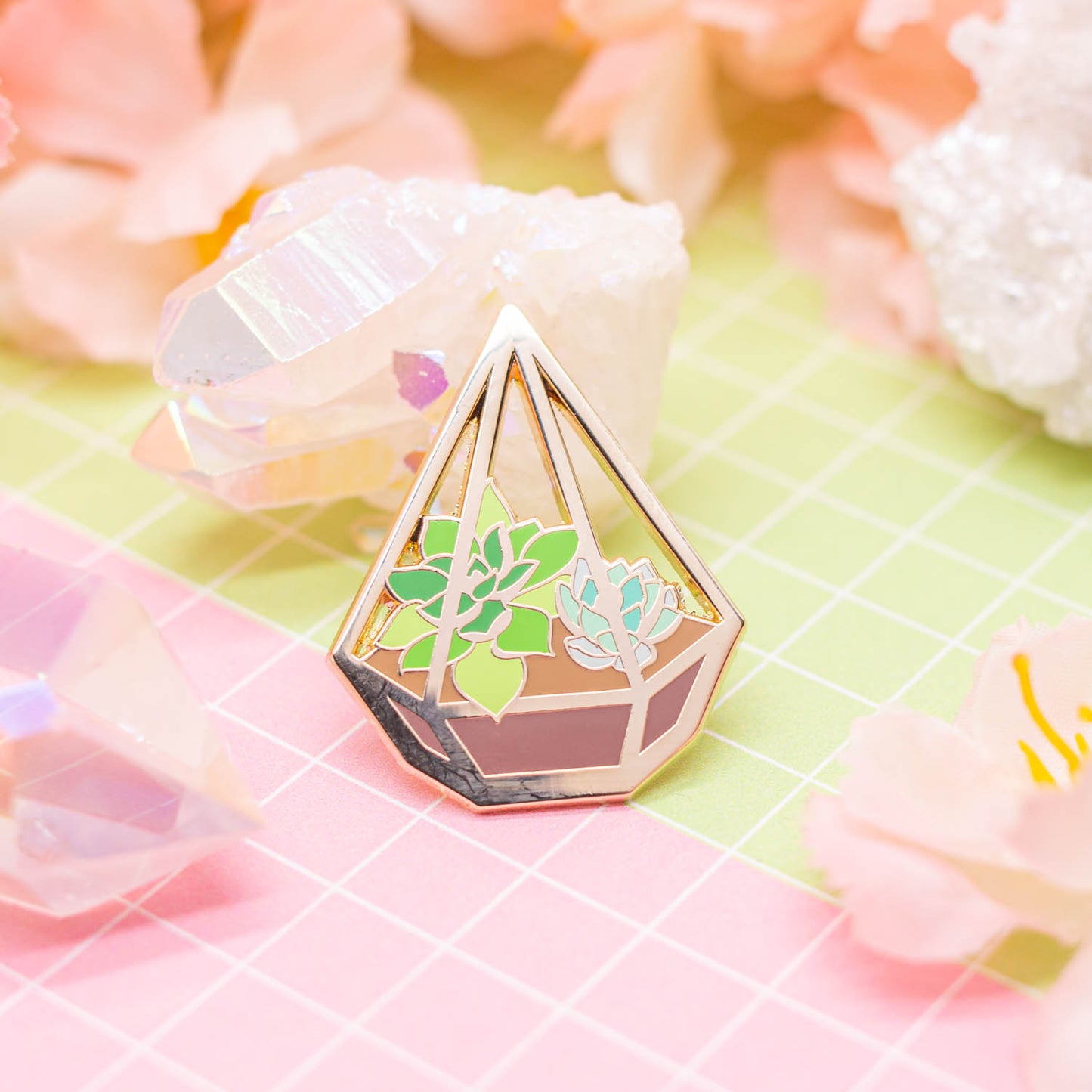 TERRA - Succulent terrarium enamel pin - triangle