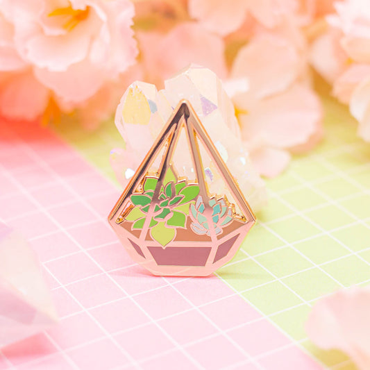 TERRA - Succulent terrarium enamel pin - triangle